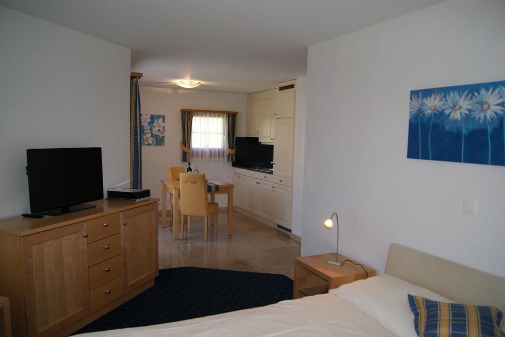 Ferienwohnungen Hotel Allegra Цуоц Экстерьер фото